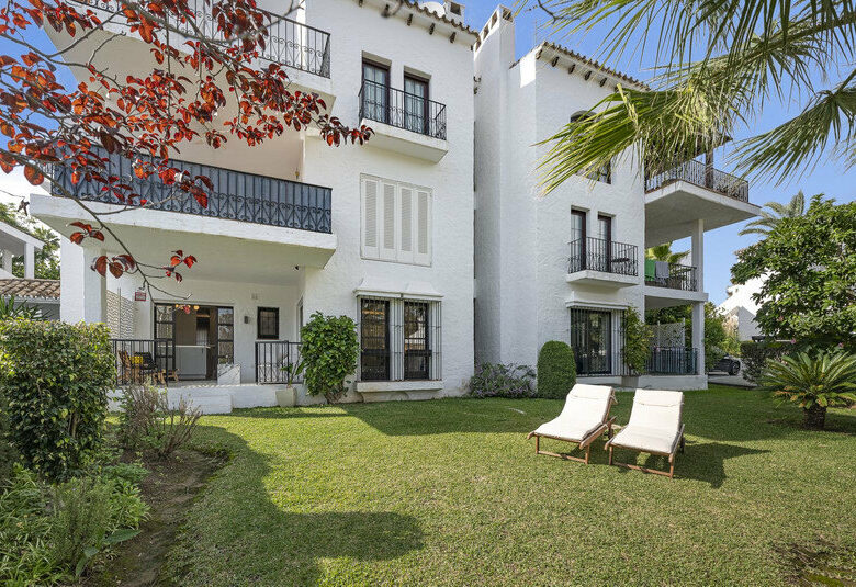 FOR SALE 🏡 Refurbished Garden Apartment in a Gated Community – Nueva Andalucía, Marbella 🇪🇸