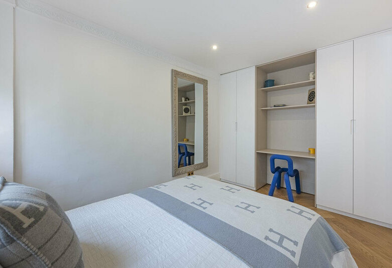 FOR SALE 🏡 Refurbished Garden Apartment in a Gated Community – Nueva Andalucía, Marbella 🇪🇸