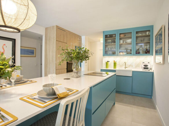 FOR SALE 🏡 Renovated Garden Apartment with Tourist Licence Opposite the Shopping Centre – Guadalmina Alta, San Pedro 🇪🇸
