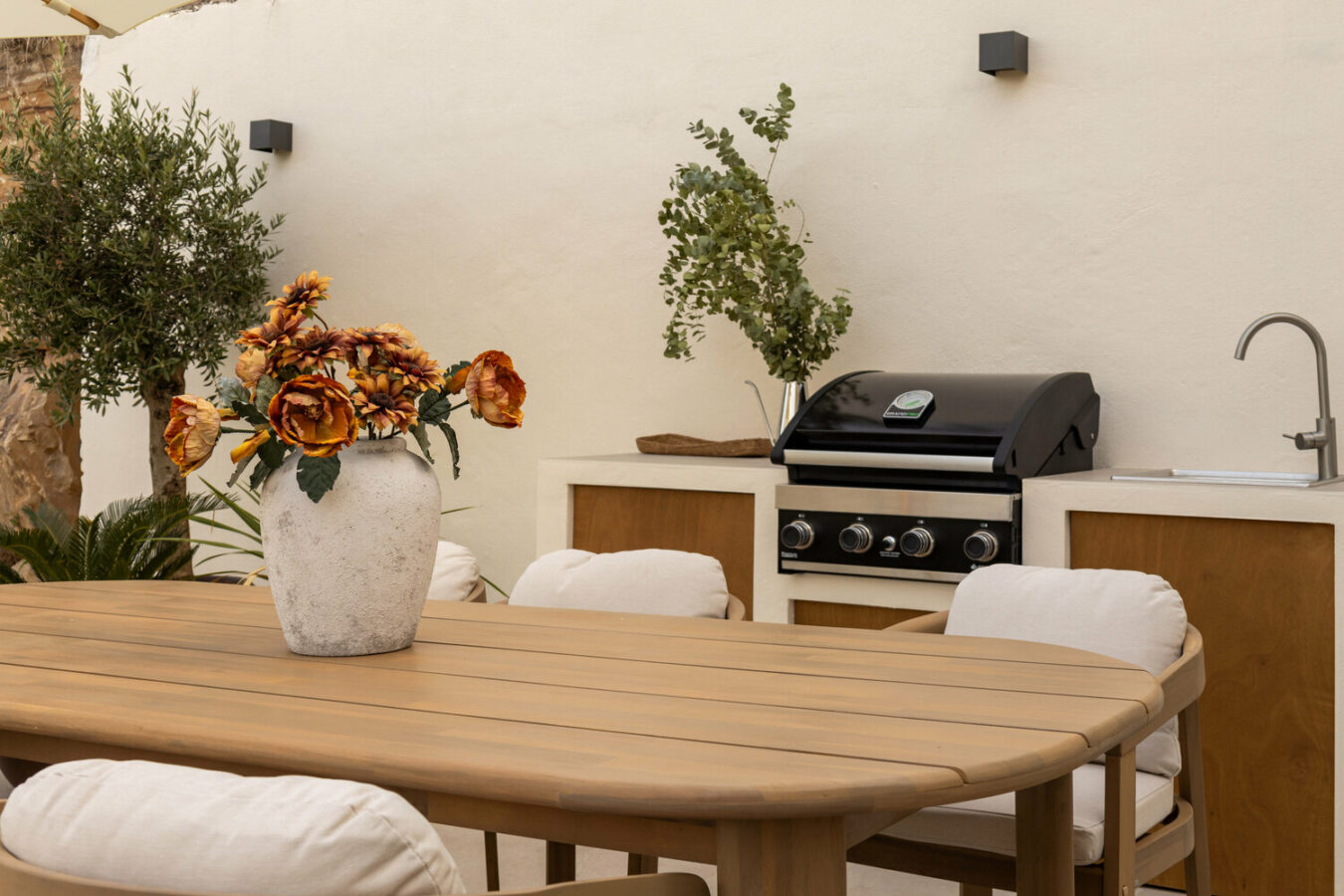 FOR SALE 🏡 Newly Renovated Ground-Floor Apartment with Private Terrace and Plunge Pool – Nueva Andalucía, Marbella 🇪🇸