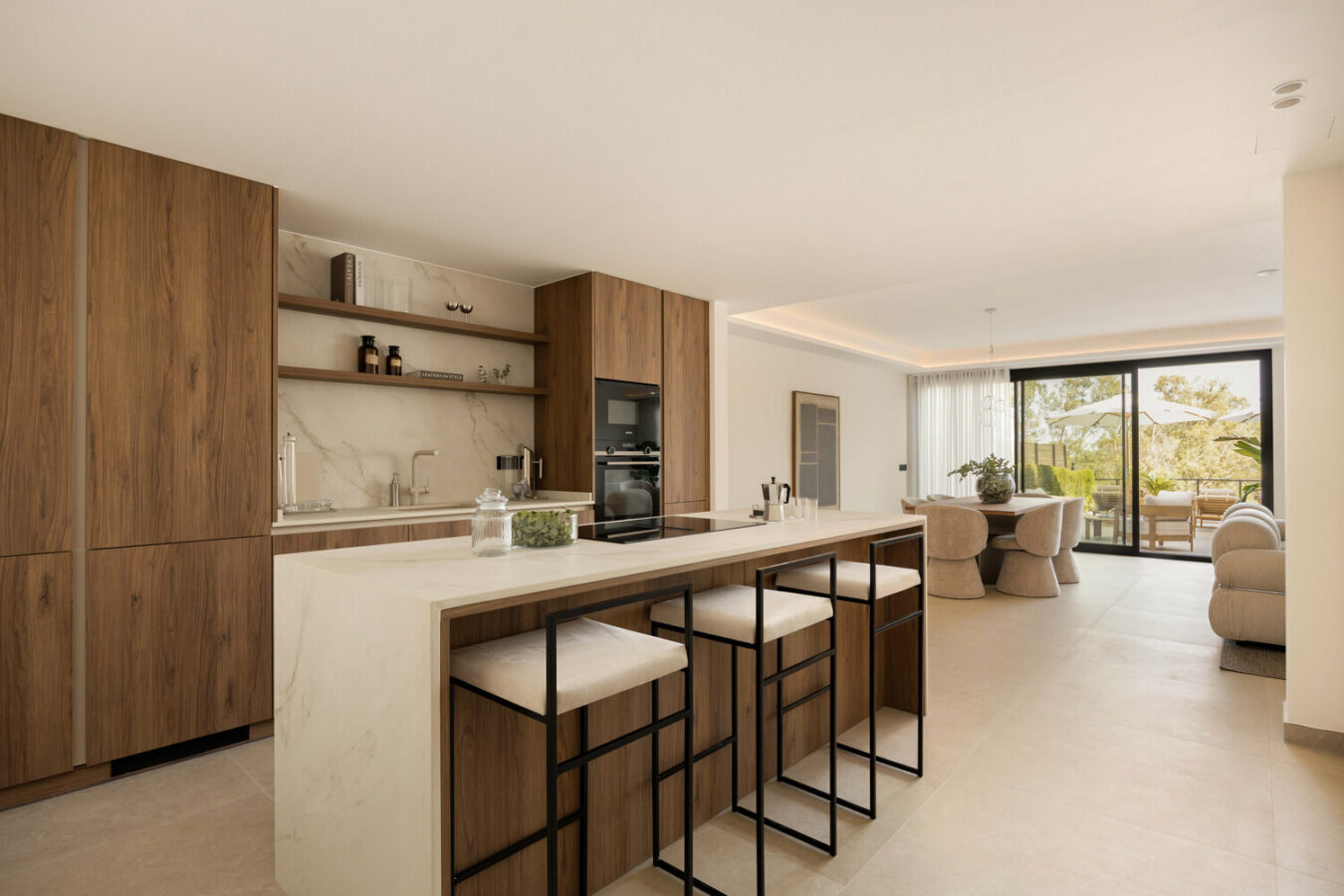 FOR SALE 🏡 Newly Renovated Ground-Floor Apartment with Private Terrace and Plunge Pool – Nueva Andalucía, Marbella 🇪🇸