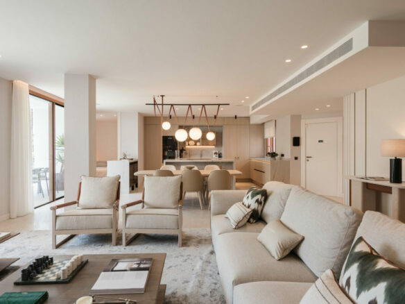 FOR SALE 🏡 Fully Renovated Garden Duplex with Private Garden next to the Golf – Los Naranjos, Nueva Andalucía, Marbella 🇪🇸