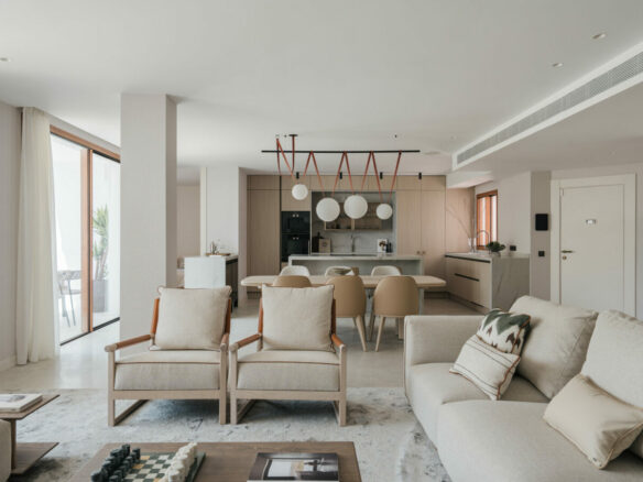 FOR SALE 🏡 Fully Renovated Garden Duplex with Private Garden next to the Golf – Los Naranjos, Nueva Andalucía, Marbella 🇪🇸