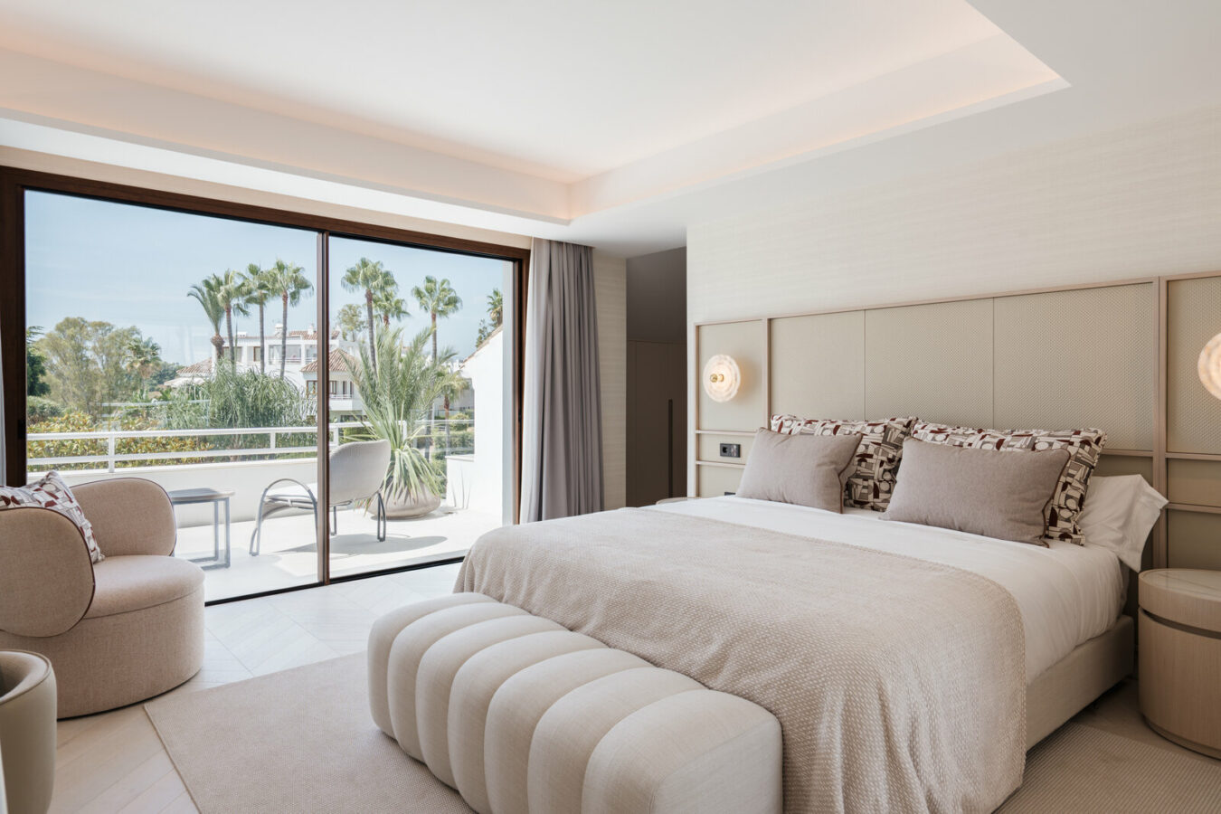 FOR SALE 🏡 Fully Renovated Garden Duplex with Private Garden next to the Golf – Los Naranjos, Nueva Andalucía, Marbella 🇪🇸