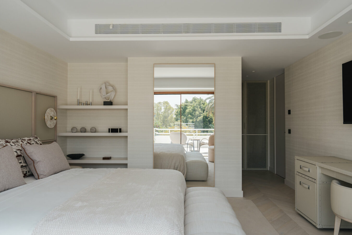 FOR SALE 🏡 Fully Renovated Garden Duplex with Private Garden next to the Golf – Los Naranjos, Nueva Andalucía, Marbella 🇪🇸