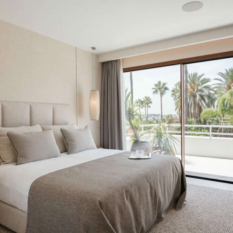 FOR SALE 🏡 Fully Renovated Garden Duplex with Private Garden next to the Golf – Los Naranjos, Nueva Andalucía, Marbella 🇪🇸