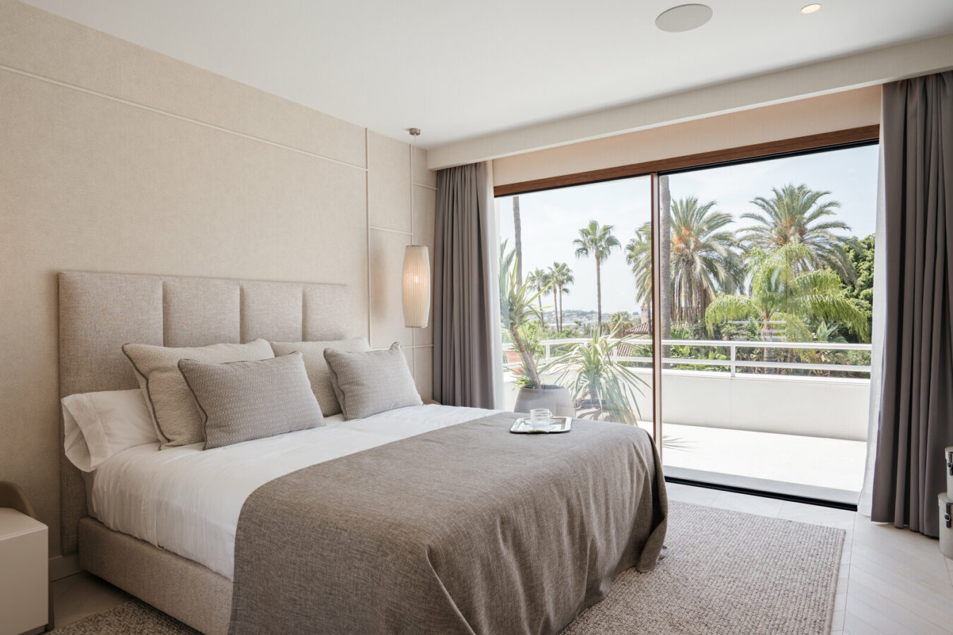 FOR SALE 🏡 Fully Renovated Garden Duplex with Private Garden next to the Golf – Los Naranjos, Nueva Andalucía, Marbella 🇪🇸