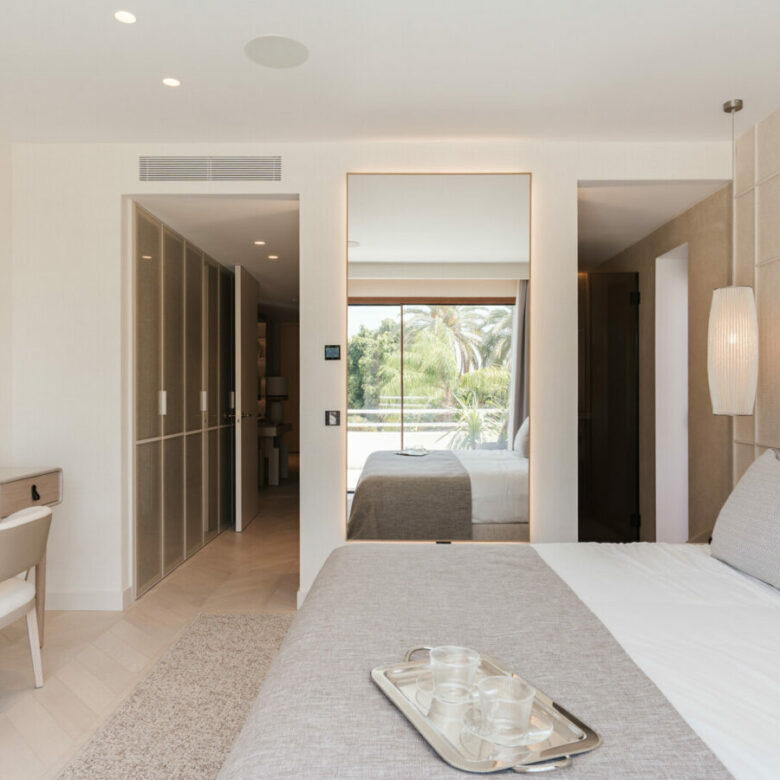 FOR SALE 🏡 Fully Renovated Garden Duplex with Private Garden next to the Golf – Los Naranjos, Nueva Andalucía, Marbella 🇪🇸
