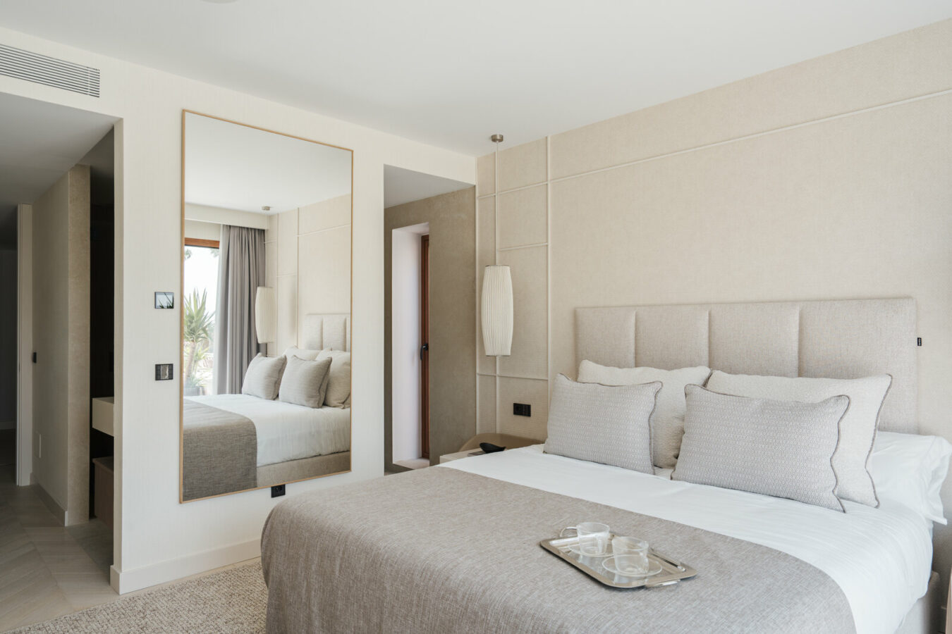 FOR SALE 🏡 Fully Renovated Garden Duplex with Private Garden next to the Golf – Los Naranjos, Nueva Andalucía, Marbella 🇪🇸