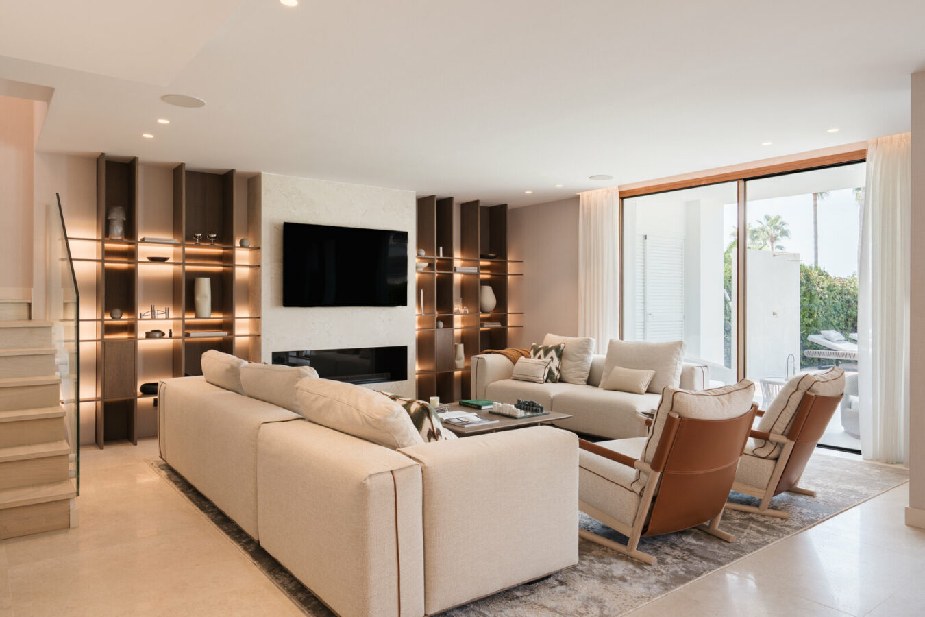 FOR SALE 🏡 Fully Renovated Garden Duplex with Private Garden next to the Golf – Los Naranjos, Nueva Andalucía, Marbella 🇪🇸