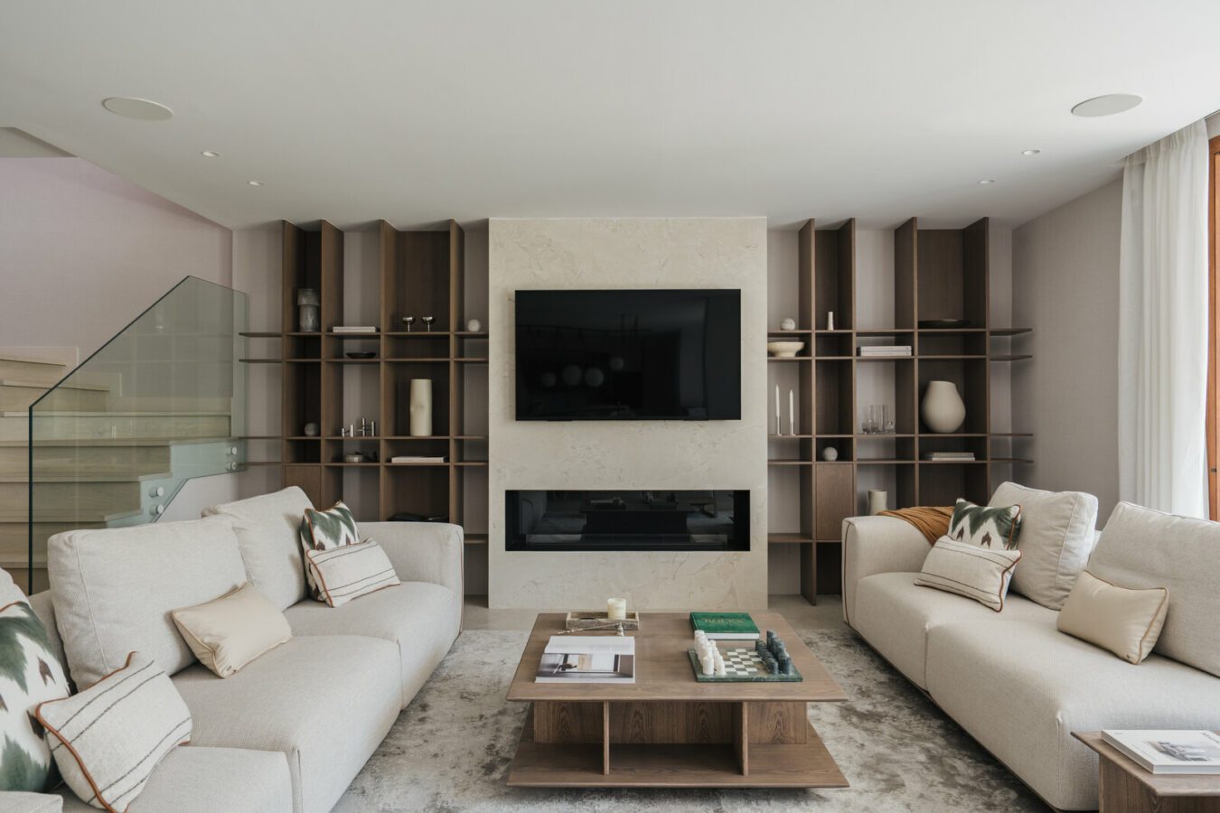 FOR SALE 🏡 Fully Renovated Garden Duplex with Private Garden next to the Golf – Los Naranjos, Nueva Andalucía, Marbella 🇪🇸