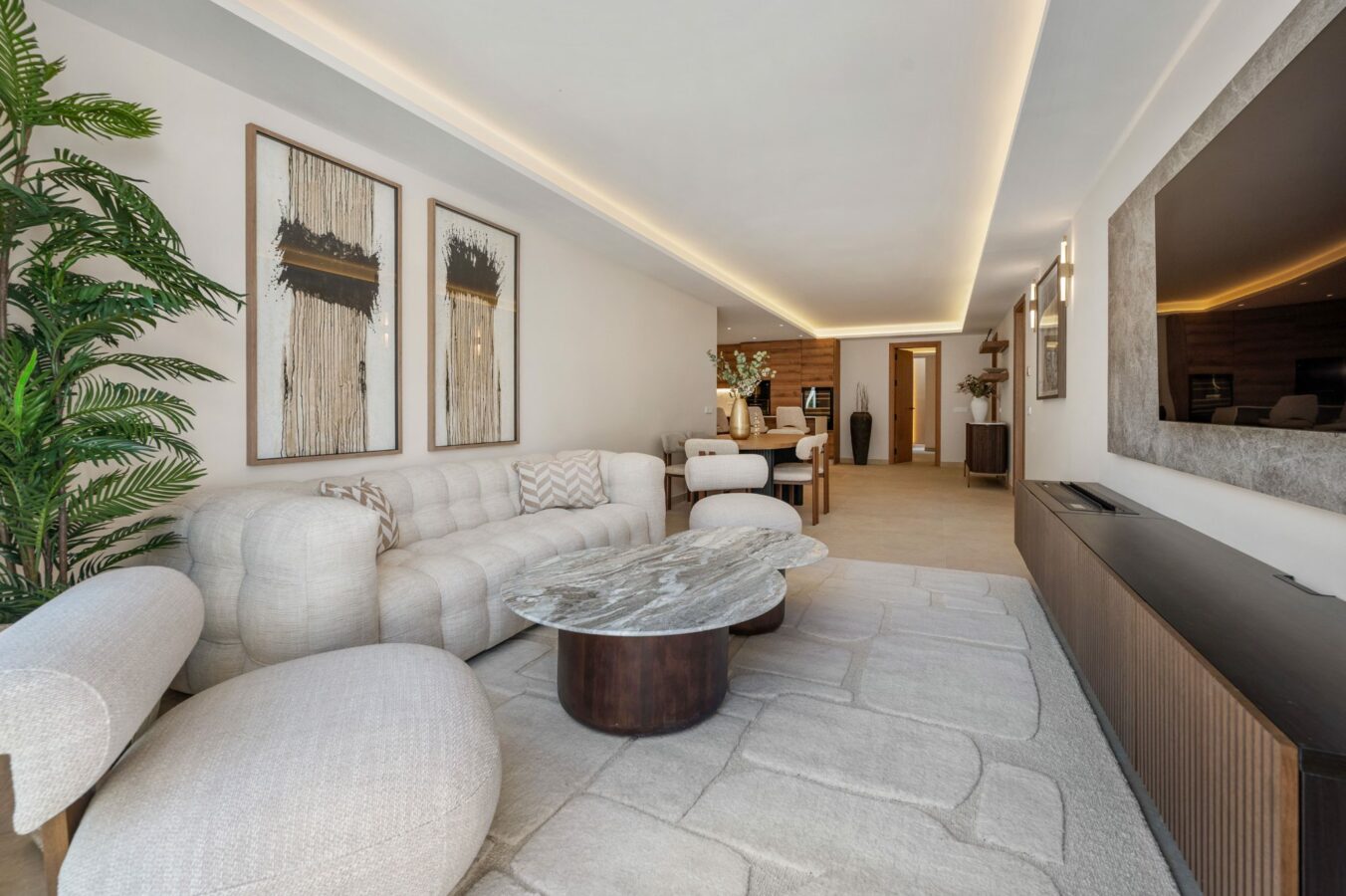FOR SALE 🏡 Renovated 3 Bedroom Ground Floor Apartment with Private Terrace – Agrupadas, Nueva Andalucía, Marbella 🇪🇸