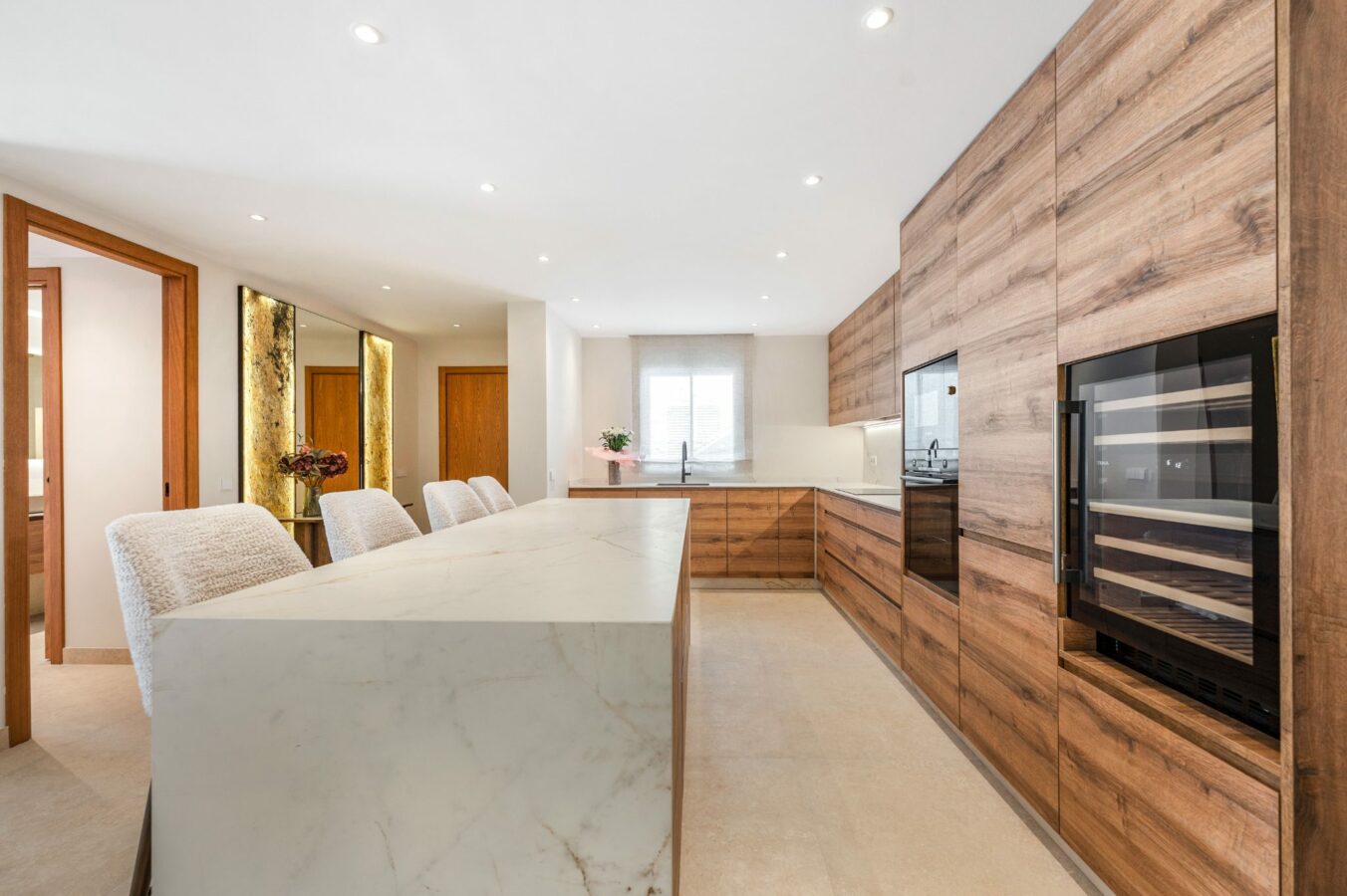FOR SALE 🏡 Renovated 3 Bedroom Ground Floor Apartment with Private Terrace – Agrupadas, Nueva Andalucía, Marbella 🇪🇸