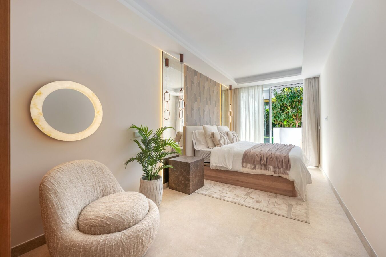 FOR SALE 🏡 Renovated 3 Bedroom Ground Floor Apartment with Private Terrace – Agrupadas, Nueva Andalucía, Marbella 🇪🇸