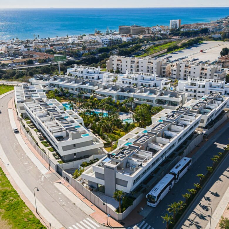 FOR SALE 🏡 Four-Bedroom Townhouse with Private Garden and Plunge Pool Solarium – La Cala de Mijas, Mijas Costa 🇪🇸