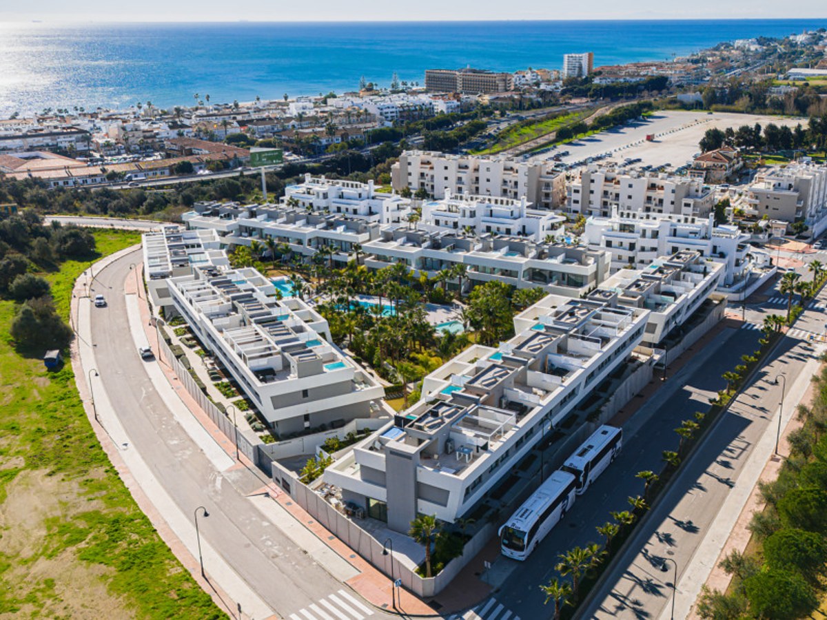 FOR SALE 🏡 Four-Bedroom Townhouse with Private Garden and Plunge Pool Solarium – La Cala de Mijas, Mijas Costa 🇪🇸