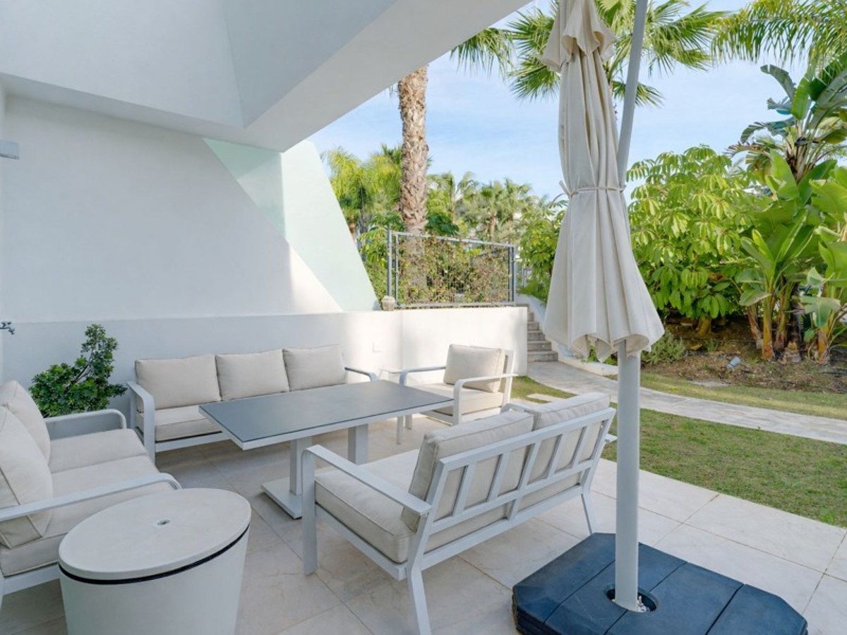 FOR SALE 🏡 Four-Bedroom Townhouse with Private Garden and Plunge Pool Solarium – La Cala de Mijas, Mijas Costa 🇪🇸