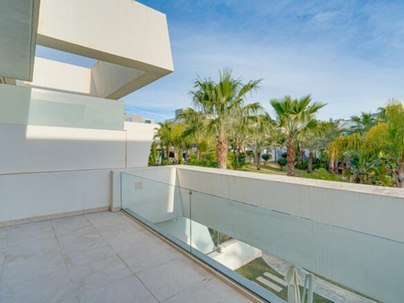 FOR SALE 🏡 Four-Bedroom Townhouse with Private Garden and Plunge Pool Solarium – La Cala de Mijas, Mijas Costa 🇪🇸
