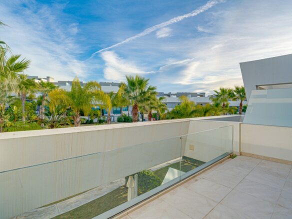 FOR SALE 🏡 Four-Bedroom Townhouse with Private Garden and Plunge Pool Solarium – La Cala de Mijas, Mijas Costa 🇪🇸