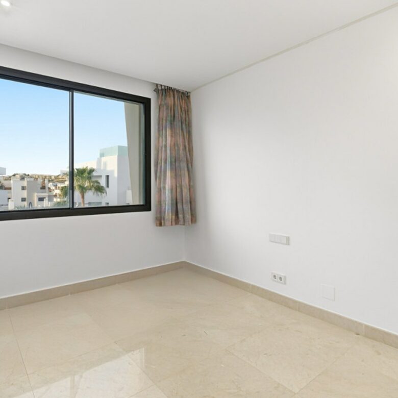 FOR SALE 🏡 Four-Bedroom Townhouse with Private Garden and Plunge Pool Solarium – La Cala de Mijas, Mijas Costa 🇪🇸