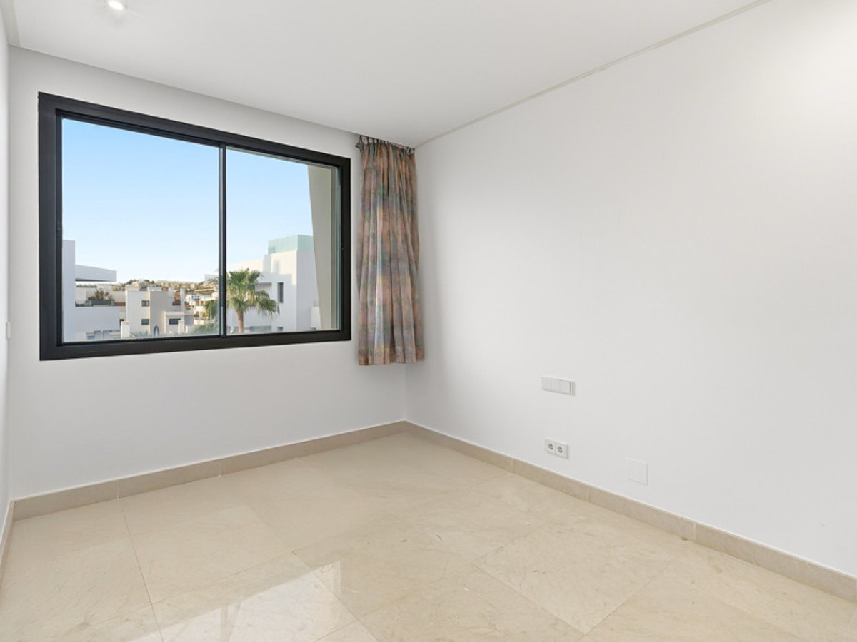 FOR SALE 🏡 Four-Bedroom Townhouse with Private Garden and Plunge Pool Solarium – La Cala de Mijas, Mijas Costa 🇪🇸