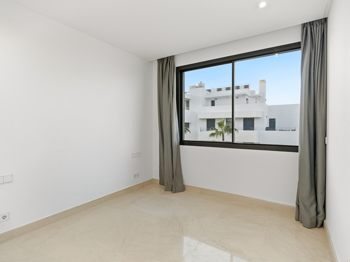 FOR SALE 🏡 Four-Bedroom Townhouse with Private Garden and Plunge Pool Solarium – La Cala de Mijas, Mijas Costa 🇪🇸