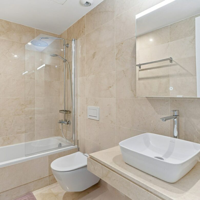 FOR SALE 🏡 Four-Bedroom Townhouse with Private Garden and Plunge Pool Solarium – La Cala de Mijas, Mijas Costa 🇪🇸