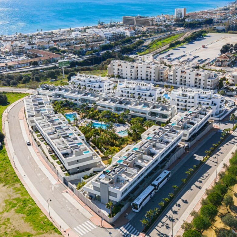 FOR SALE 🏡 Four-Bedroom Townhouse with Private Garden and Plunge Pool Solarium – La Cala de Mijas, Mijas Costa 🇪🇸