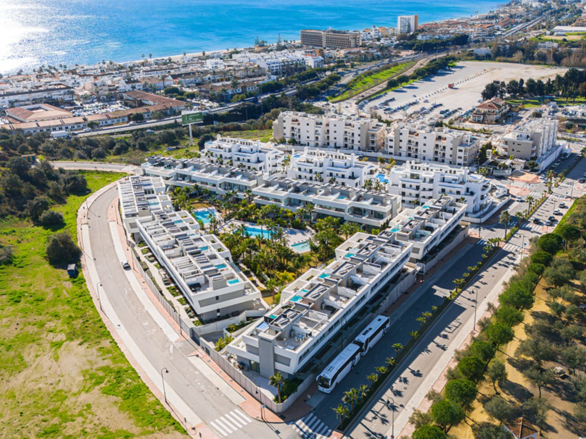 FOR SALE 🏡 Four-Bedroom Townhouse with Private Garden and Plunge Pool Solarium – La Cala de Mijas, Mijas Costa 🇪🇸