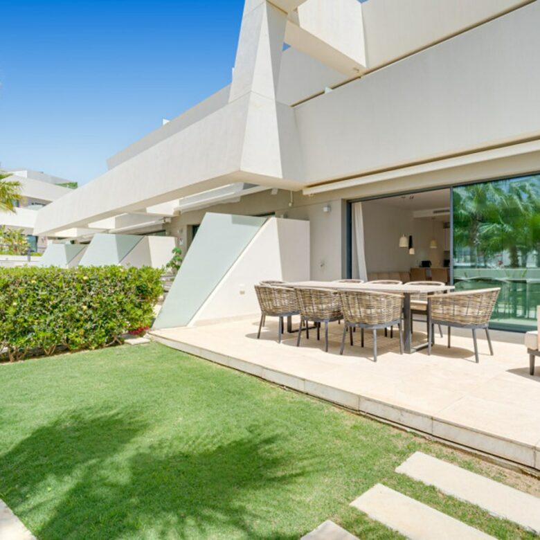 FOR SALE 🏡 Four-Bedroom Townhouse with Tourist Licence and BBQ Solarium – La Cala de Mijas, Mijas Costa 🇪🇸