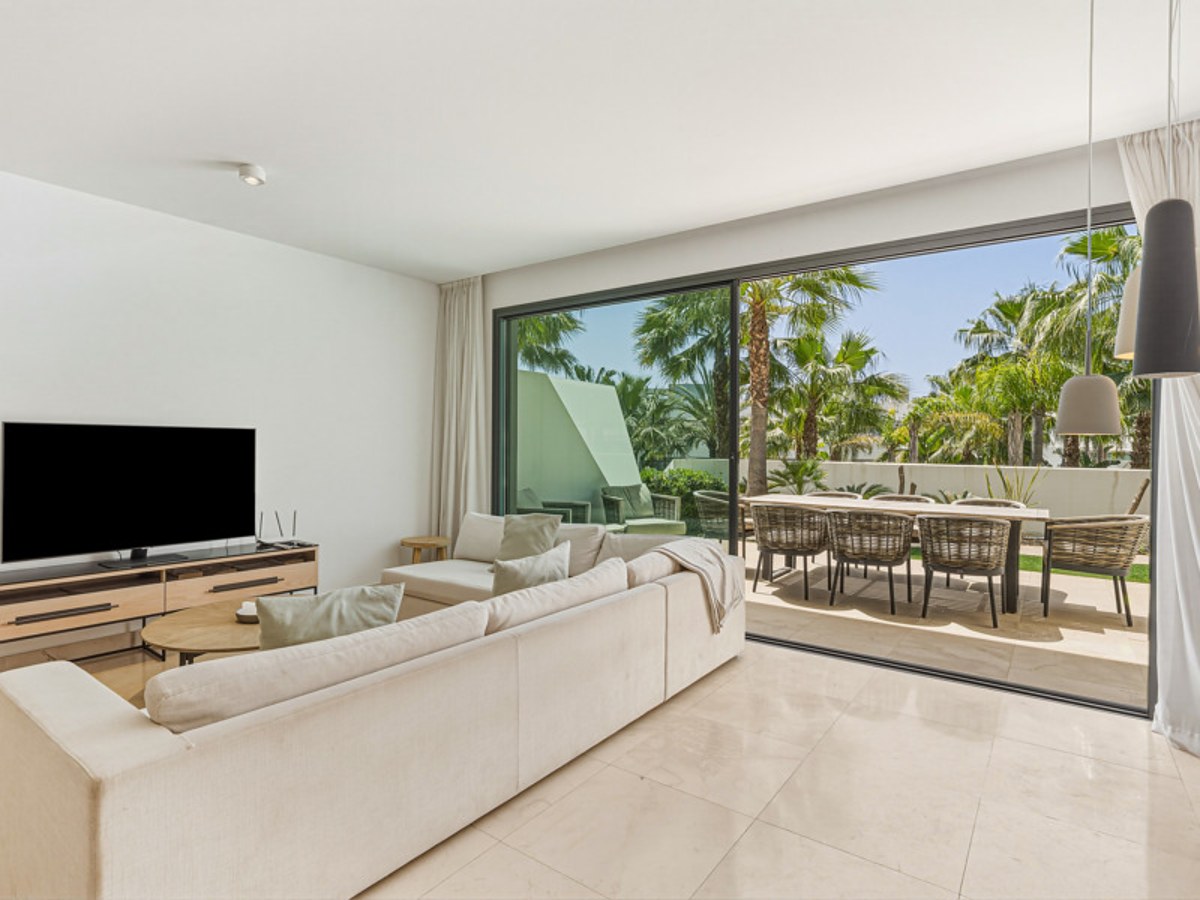 FOR SALE 🏡 Four-Bedroom Townhouse with Tourist Licence and BBQ Solarium – La Cala de Mijas, Mijas Costa 🇪🇸