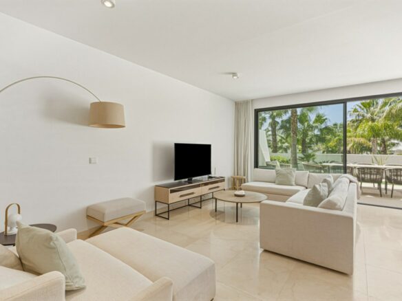 FOR SALE 🏡 Four-Bedroom Townhouse with Tourist Licence and BBQ Solarium – La Cala de Mijas, Mijas Costa 🇪🇸