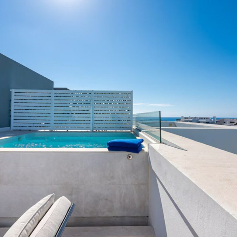 FOR SALE 🏡 Four-Bedroom Townhouse with Tourist Licence and BBQ Solarium – La Cala de Mijas, Mijas Costa 🇪🇸