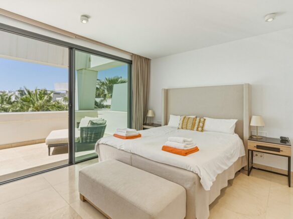 FOR SALE 🏡 Four-Bedroom Townhouse with Tourist Licence and BBQ Solarium – La Cala de Mijas, Mijas Costa 🇪🇸