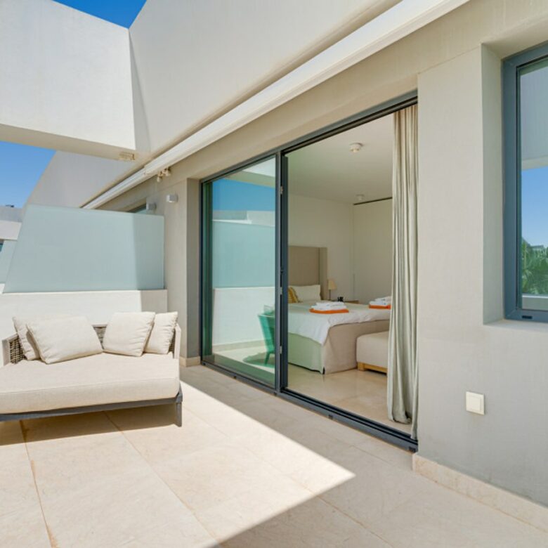 FOR SALE 🏡 Four-Bedroom Townhouse with Tourist Licence and BBQ Solarium – La Cala de Mijas, Mijas Costa 🇪🇸