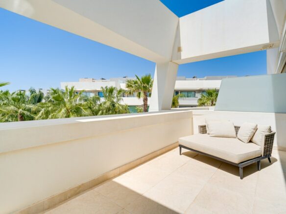 FOR SALE 🏡 Four-Bedroom Townhouse with Tourist Licence and BBQ Solarium – La Cala de Mijas, Mijas Costa 🇪🇸