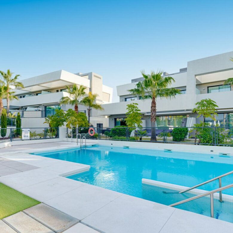 FOR SALE 🏡 Four-Bedroom Townhouse with Tourist Licence and BBQ Solarium – La Cala de Mijas, Mijas Costa 🇪🇸