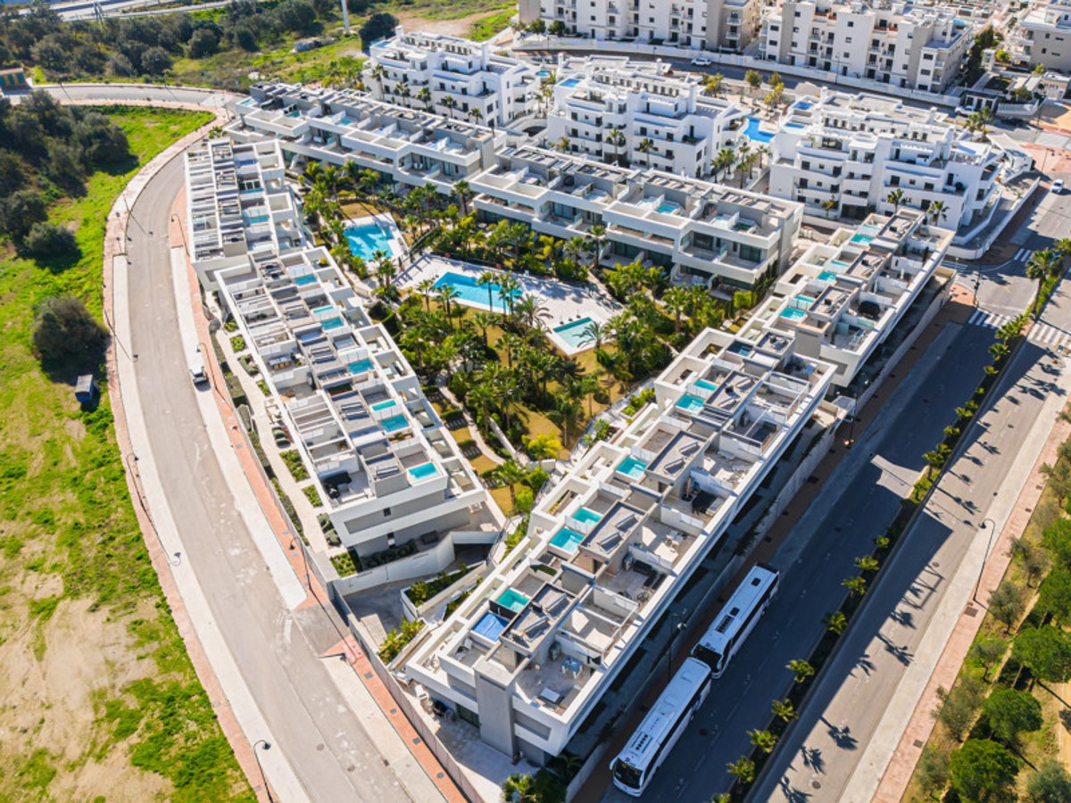 FOR SALE 🏡 Four-Bedroom Townhouse with Tourist Licence and BBQ Solarium – La Cala de Mijas, Mijas Costa 🇪🇸