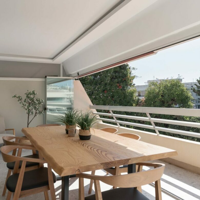 FOR SALE 🏡 Refurbished Three-Bedroom Penthouse with Private Rooftop Pool – Marbella Centre, Marbella 🇪🇸