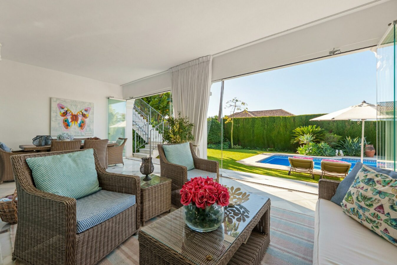 FOR SALE 🏡 Mediterranean Four-Bedroom Villa with Saltwater Pool and Rooftop Sea Views – Sierra Blanca, Golden Mile, Marbella 🇪🇸
