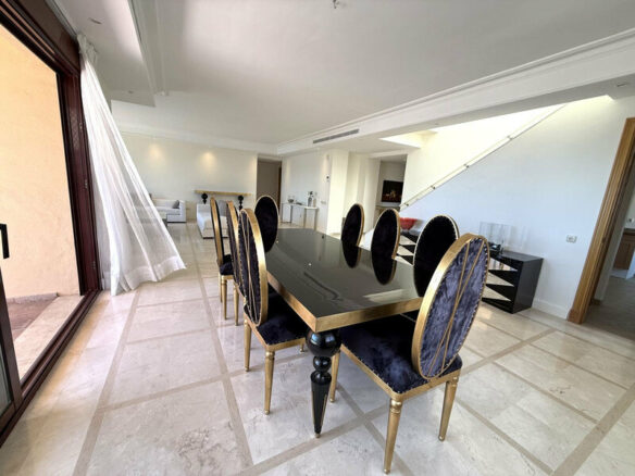 FOR SALE 🏡 Beachfront Penthouse with Private Pool and 219 m² of Terraces – New Golden Mile, Estepona 🇪🇸