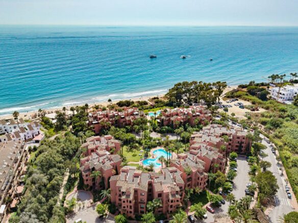 FOR SALE 🏡 Renovated Two-Bedroom Beachfront Penthouse with Sea Views – Las Chapas, Marbella East, Marbella 🇪🇸
