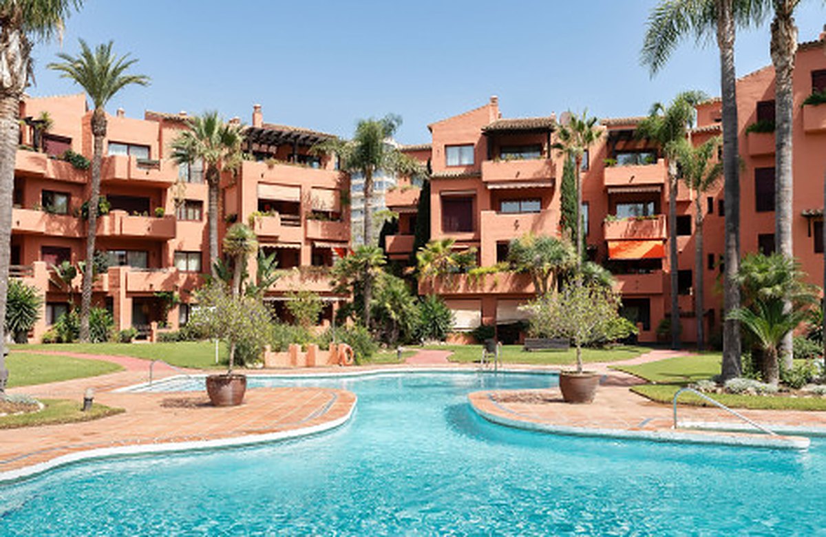 FOR SALE 🏡 Renovated Two-Bedroom Beachfront Penthouse with Sea Views – Las Chapas, Marbella East, Marbella 🇪🇸