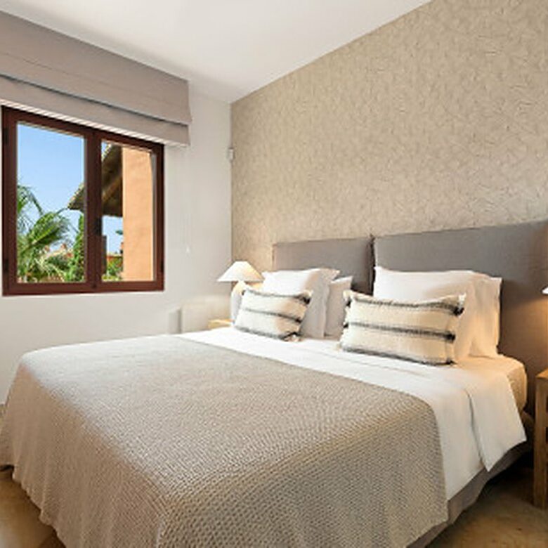 FOR SALE 🏡 Renovated Two-Bedroom Beachfront Penthouse with Sea Views – Las Chapas, Marbella East, Marbella 🇪🇸