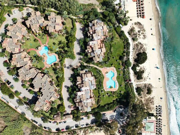 FOR SALE 🏡 Renovated Two-Bedroom Beachfront Penthouse with Sea Views – Las Chapas, Marbella East, Marbella 🇪🇸