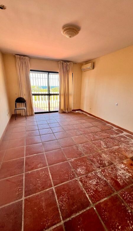 Renovation villa with approved licence in Las Cumbres, Elviria, Marbella