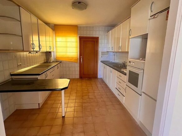 Renovation villa with approved licence in Las Cumbres, Elviria, Marbella