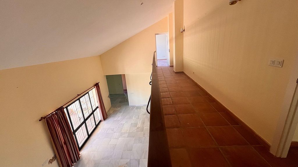 Renovation villa with approved licence in Las Cumbres, Elviria, Marbella