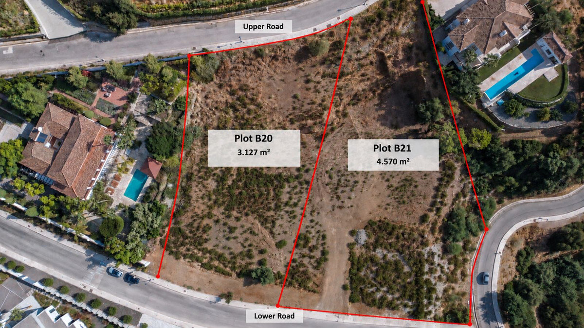FOR SALE 🏡 Flat Southwest-Facing Plot with Panoramic Sea Views in a Gated Estate – Monte Mayor, Benahavís 🇪🇸