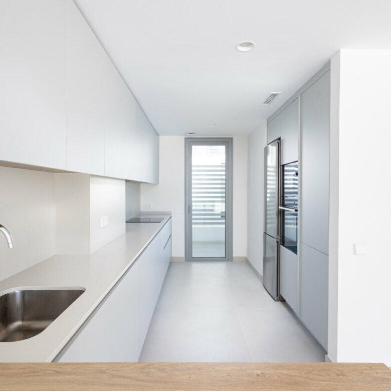 FOR SALE 🏡 Contemporary Corner Semi-Detached Villa with Private Pool and Basement – Guadalmina Alta, San Pedro de Alcántara 🇪🇸